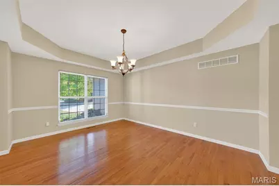 121 Kendl Court, Florissant, MO 63031 - Photo 7