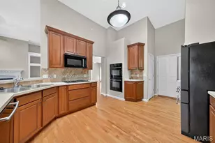 121 Kendl Ct, Florissant, MO 63031 - Photo 19