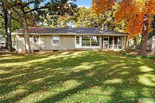 450 Forest Green Dr, Webster Groves, MO 63119 - Photo 25
