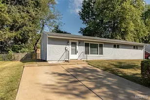 9207 Bataan Dr, Woodson Terrace, MO 63134 - Photo 5