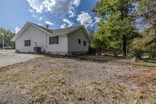 24901 Englewood Ln, Lebanon, MO 65536 - Photo 23