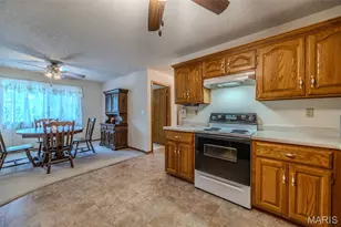 24901 Englewood Ln, Lebanon, MO 65536 - Photo 35