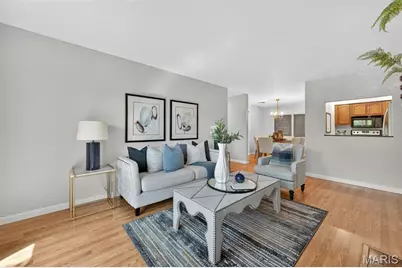 950 E Rue De La Banque #202, Creve Coeur, MO 63141 - Photo 5