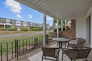 1678 Blue Ridge Dr, Saint Louis, MO 63125 - Photo 17