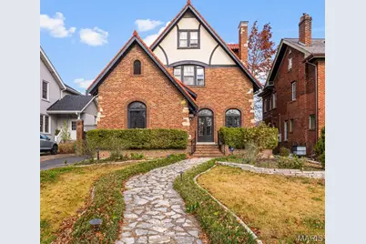 49 Aberdeen Place, Clayton, MO 63105 - Photo 1