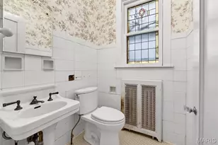 49 Aberdeen Pl, Clayton, MO 63105 - Photo 13