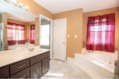 3848 E Lindburg Road, Cuba, MO 65453 - Photo 13