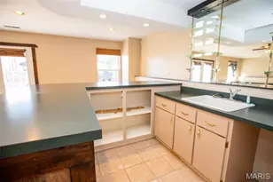 3848 E Lindburg Rd, Cuba, MO 65453 - Photo 23