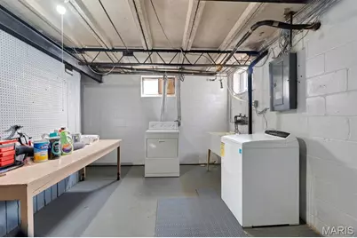 1059 North and South Road, University City, MO 63130 - Photo 17