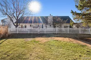 8 Winter Forest Ct, O'Fallon, MO 63366 - Photo 3