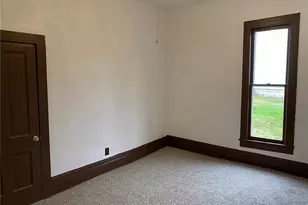 210 S Court St, Bowling Green, MO 63334 - Photo 5