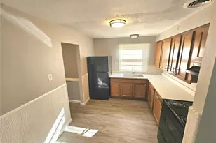 700 Chambers Rd, Saint Louis, MO 63137 - Photo 5