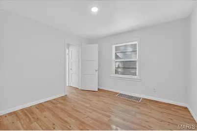 28 N Harvey Avenue, Ferguson, MO 63135 - Photo 13