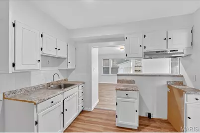 28 N Harvey Avenue, Ferguson, MO 63135 - Photo 9