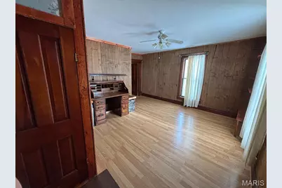 809 E. Main Street, Perry, MO 63462 - Photo 35