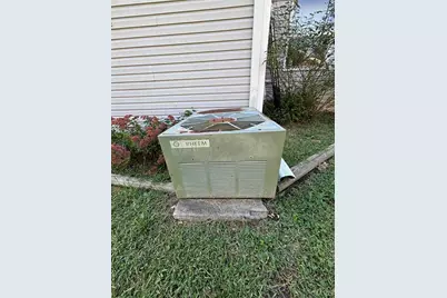 809 E. Main Street, Perry, MO 63462 - Photo 45