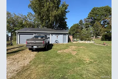 809 E. Main Street, Perry, MO 63462 - Photo 47