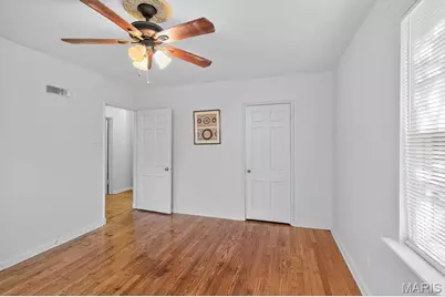 7419 Woodland Way, Pasadena Hills, MO 63121 - Photo 17