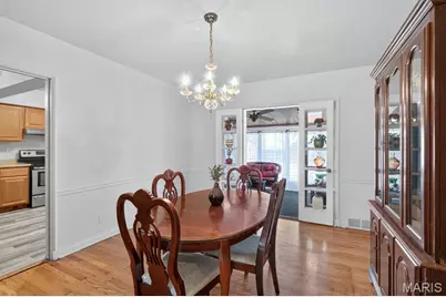 7419 Woodland Way, Pasadena Hills, MO 63121 - Photo 7
