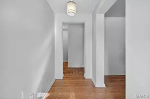 7419 Woodland Way, Pasadena Hills, MO 63121 - Photo 9