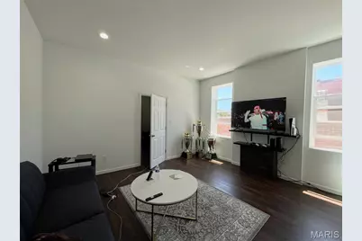 3819 Nebraska Avenue, Saint Louis, MO 63118 - Photo 1