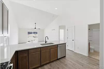 720 Courtshire Crossing, Truesdale, MO 63380 - Photo 5