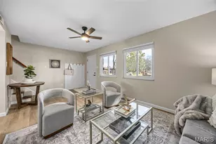 9197 Villaridge Ct, Saint Louis, MO 63123 - Photo 7