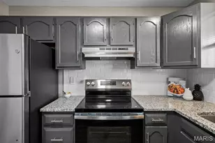 46 Meadow Run Ct, Saint Charles, MO 63303 - Photo 9