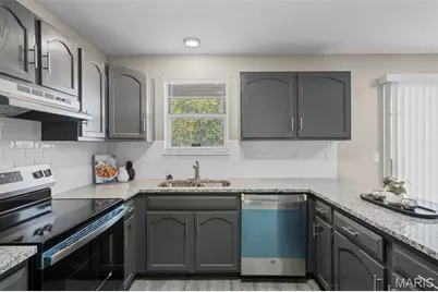 46 Meadow Run Court #5, Saint Charles, MO 63303 - Photo 7