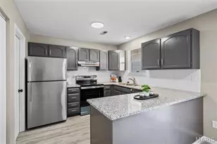 46 Meadow Run Ct, Saint Charles, MO 63303 - Photo 7