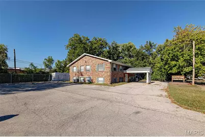 444 Candle Light Lane, Hazelwood, MO 63042 - Photo 5