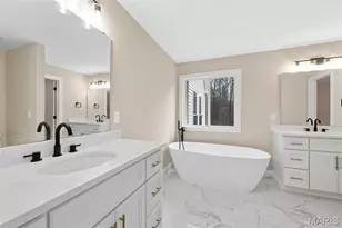 18498 Hollow Hills Dr, Wildwood, MO 63069 - Photo 39