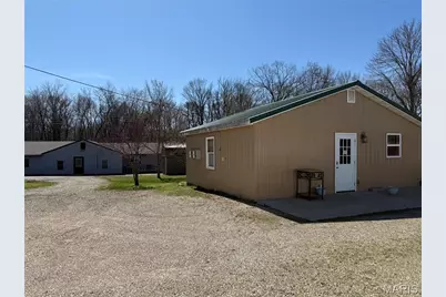 1162 E Karsch Boulevard, Farmington, MO 63640 - Photo 5