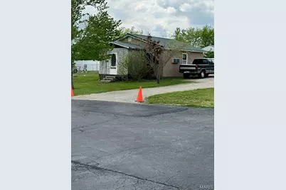 1162 E Karsch Boulevard, Farmington, MO 63640 - Photo 3