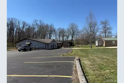 1162 E Karsch Boulevard, Farmington, MO 63640 - Photo 1