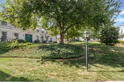 4347 Chateau De Ville Drive #G, Saint Louis, MO 63129 - Photo 33