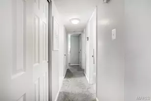 4347 Chateau De Ville Dr, Saint Louis, MO 63129 - Photo 17