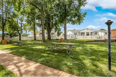 4347 Chateau De Ville Drive #G, Saint Louis, MO 63129 - Photo 41