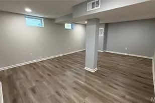 9913 Zykan Ct, Saint Louis, MO 63114 - Photo 21