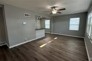 9913 Zykan Ct, Saint Louis, MO 63114 - Photo 3