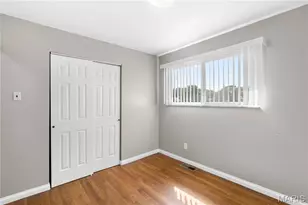 425 Jana Dr, Florissant, MO 63031 - Photo 13