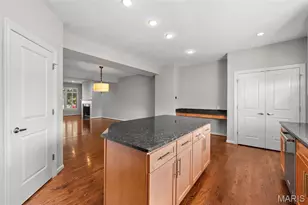 4104 Olive St, Saint Louis, MO 63108 - Photo 11