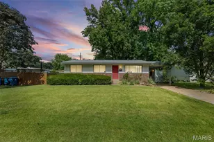 10 Garnier Ct, Florissant, MO 63031 - Photo 1