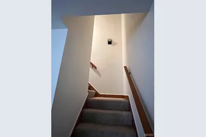 7641 Hazelcrest Drive, Hazelwood, MO 63042 - Photo 7