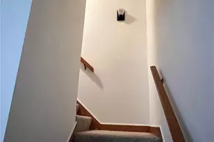 7641 Hazelcrest Dr, Hazelwood, MO 63042 - Photo 7