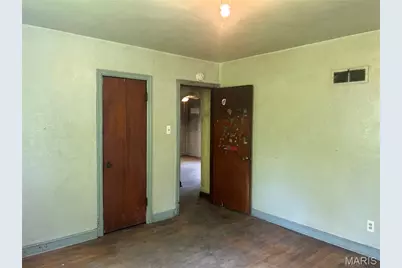 9015 McNulty Drive, Saint John, MO 63114 - Photo 15