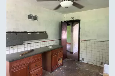 9015 McNulty Drive, Saint John, MO 63114 - Photo 13