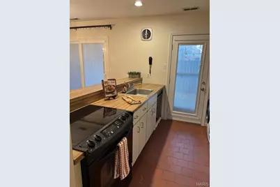 4375 Laclede Avenue #D, Saint Louis, MO 63108 - Photo 5