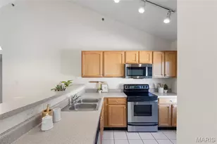 1109 Arbor Creek Dr, Saint Louis, MO 63122 - Photo 7