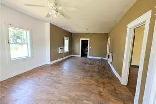 704 Main, Campbell, MO 63933 - Photo 3